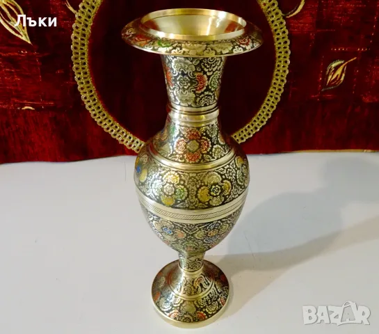 Бронзова ваза 32 см.,цветен клетъчен емайл. 