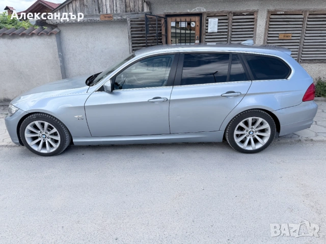 BMW 330d xDrive Touring 245 к.с. 2010 г. | 212 000 км | Автоматик | Отлично състояние, снимка 7 - Автомобили и джипове - 54930973