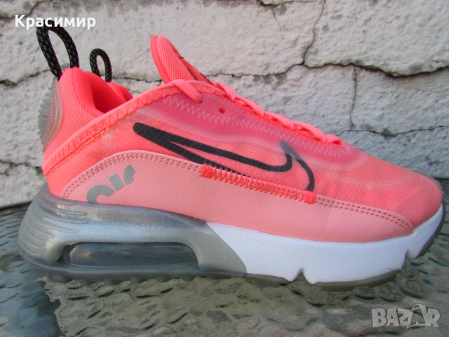 Дамски маратонки Nike Air Max 2090 