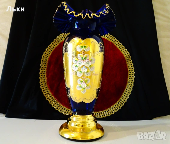 Кристална ваза Bohemia,злато,кобалт,етикет. 