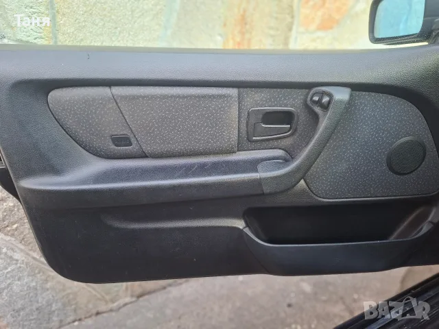 BMW Компакт Е36, 1.9, 105к.с. 2000г., снимка 8 - Автомобили и джипове - 55630606