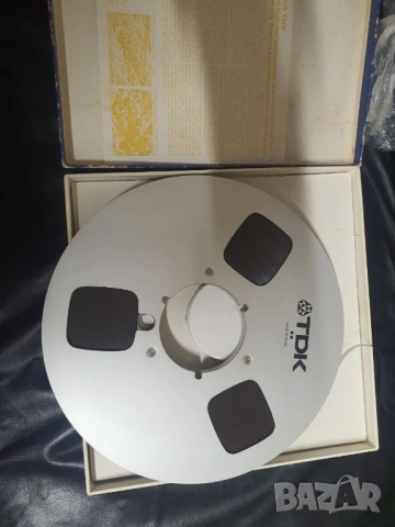 Магнетофонна ролка TDK 26,5см. 10,5" В много добро състояние. 35 микрона. 65 евро.