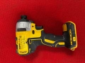 Акумулаторен безчетков импакт драйвер DeWALT DCF787 18V XR, снимка 1
