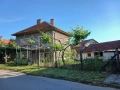 Продавам/Заменям двуетажна къща на 5 минути пешеходно разстояние от центъра на град Берковица , снимка 4