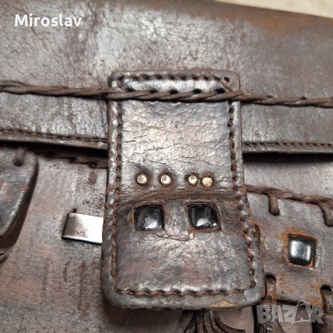 стара кожена чанта 