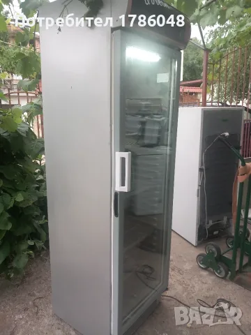 Витрина ш0.60 д0.60 в 2м, снимка 8 - Витрини - 55353818