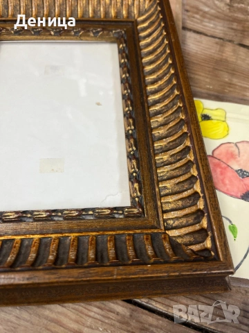 Дървена рамка за спомени♥️ Има едно малко нараняване, което се вижда на повечето снимки и се намира , снимка 11 - Други - 54141946