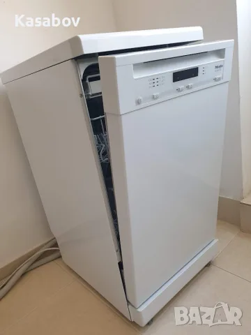 Miele Съдомиялна - 9 Комплекта - Свободностояща - 45см - Тясна, снимка 2 - Съдомиялни - 55469860