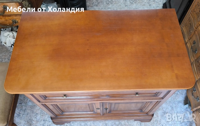 Черешов шкаф за телевизор, снимка 3 - Шкафове - 54226144