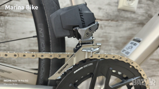 НОВ карбонов шосеен велосипед Argon 18 Equation SRAM Rival AXS D1 DT Swiss | M, снимка 6 - Велосипеди - 55265837