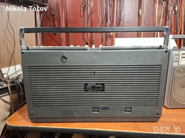 Продава се касетофон Universum Senator 16000. , снимка 5 - Радиокасетофони, транзистори - 54110132