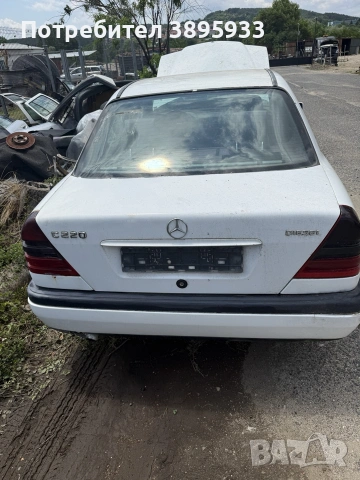 Mercedes C220 W 202 на части, снимка 3 - Части - 55166278