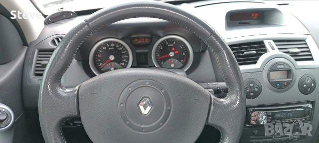 Рено Меган 2 Газ, снимка 4 - Автомобили и джипове - 54347368