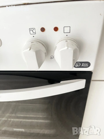 Готварска печка на газ и ток ZANUSSI, снимка 2 - Печки, фурни - 54530701