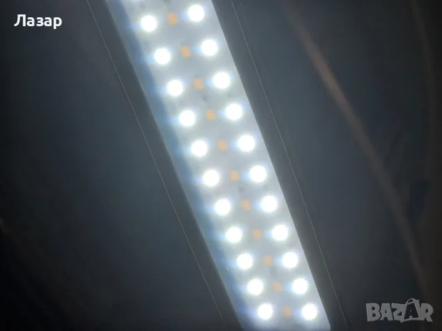 Нова LED Настолна лампа, снимка 2 - Настолни лампи - 55694058