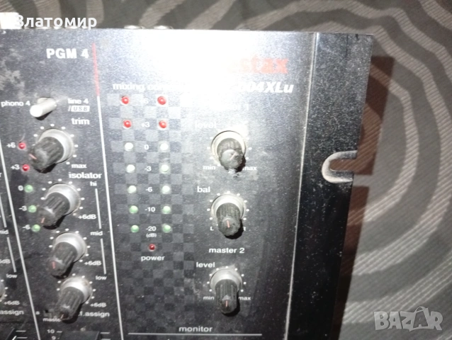 Четириканален миксер DJ VESTAX-VMC-004 XLu, снимка 2 - Ресийвъри, усилватели, смесителни пултове - 55052914