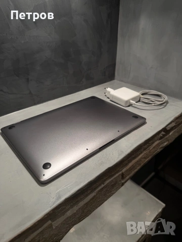 КАТО ЧИСТО НОВ Macbook Pro 2020 13.3" 256 GB, снимка 3 - Лаптопи за работа - 54129661