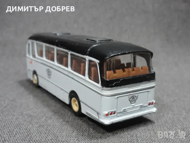 1/76 СТАРА РЕТРО МЕТАЛНА КОЛИЧКА АВТОБУС HARRINGTON GRENADIER BUS, снимка 3 - Колекции - 55423689