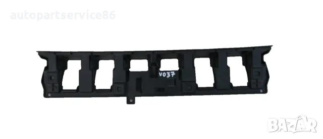 Централна скоба опора на задната броня за Volvo C30 1.6 TDI (2012) 30657221 OEM
