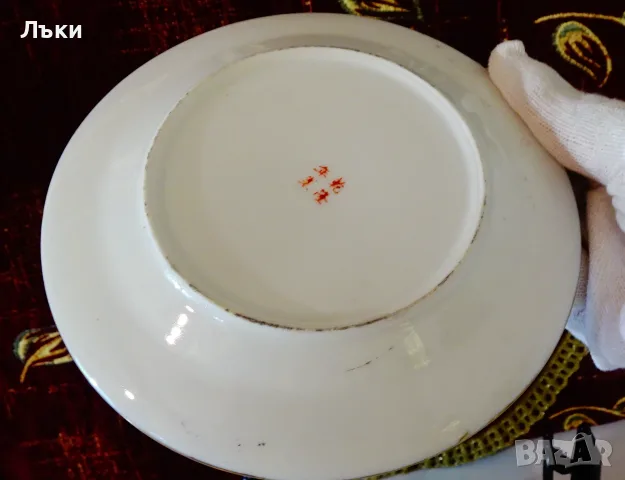 Китайска порцеланова чиния Qianlong Nian Zhi,злато. , снимка 4 - Антикварни и старинни предмети - 55363739