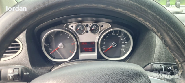 Форд Фокус Мк2 1.6/109к.с. Фейс, снимка 3 - Автомобили и джипове - 54279370