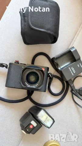 Leica Q3 in very good condition with Flash