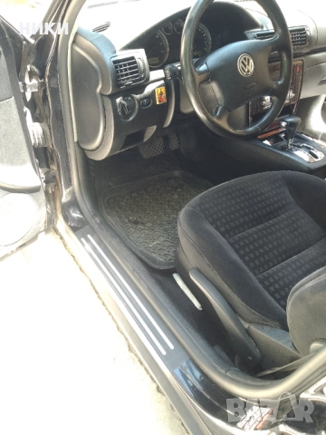Vw passat 2.3 V5 170к бензин , снимка 13 - Автомобили и джипове - 54479131