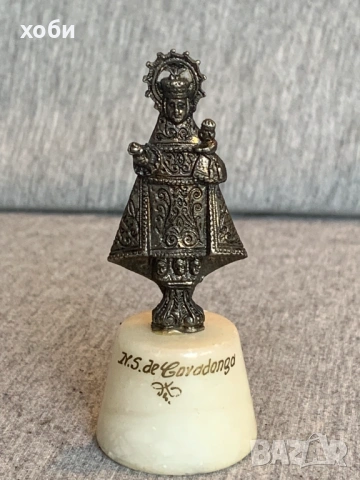 фигурка на Дева Мария от Ковадонга 