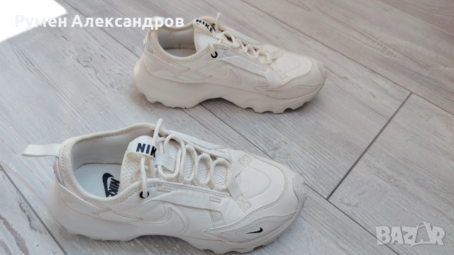 Нови бели кожени маратонки NIKE TC 7900 за момиче с р-р EUR38,5, снимка 6 - Маратонки - 55148310