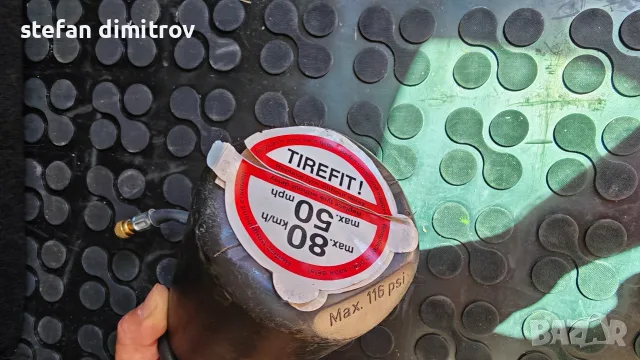 пяна флакон за спукана гума Mercedes , снимка 6 - Аксесоари и консумативи - 55528456