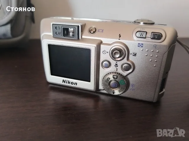 Камера Nikon COOLPIX 3700 3.2MP x 3.0 Optical Zoom Japan, снимка 9 - Фотоапарати - 55321213