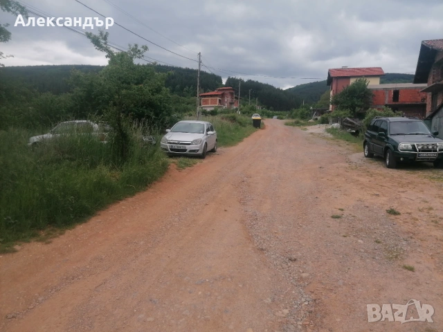 Продавам УПИ 