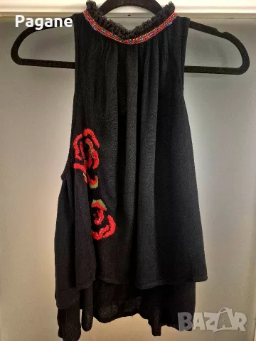 Desigual Страхотен черен топ с красива бродерия и пайети 🌹

​, снимка 4 - Корсети, бюстиета, топове - 55396104