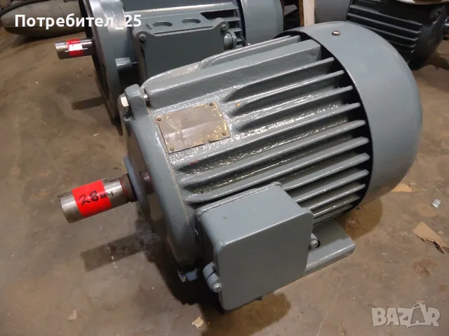 Трифазен  ел.мотор 3KW - 1400 об/мин., снимка 12 - Електродвигатели - 53068408