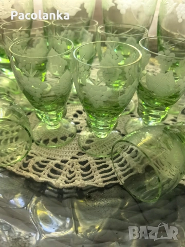 ретро чаши зелено стъкло, снимка 2 - Чаши - 54317882