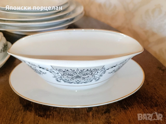 Японски порцеланов сервиз за хранене за 12 човека , снимка 5 - Сервизи - 54382648
