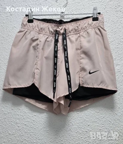 Дамски оригинални къси панталонки със клинче. Като нови. Nike JUST DO IT 