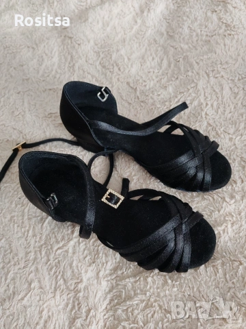 Обувки за танци 29 номер, снимка 3 - Детски сандали и чехли - 54015005