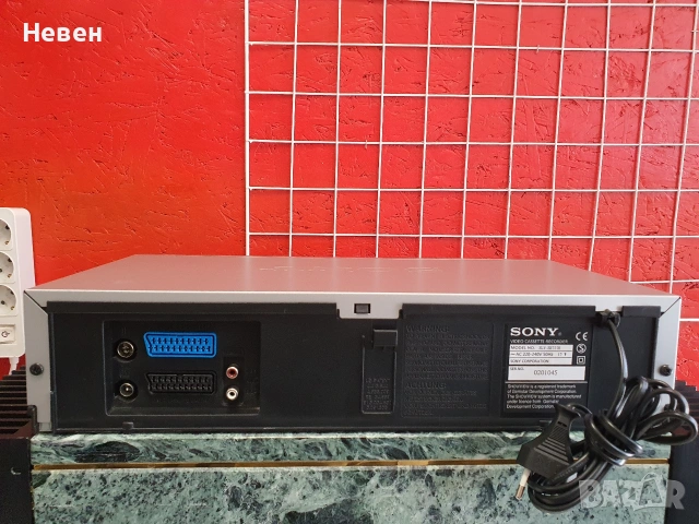 Видео SONY SLV-SE737, снимка 3 - Ресийвъри, усилватели, смесителни пултове - 54959188