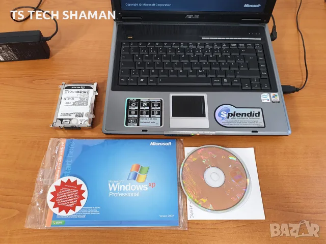 ⭐Продавам уникален ретро лаптоп ASUS F2F с Windows XP.⭐, снимка 3 - Антикварни и старинни предмети - 55340603