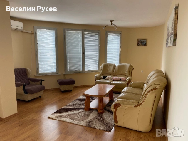 Просторен и слънчев апартамент , снимка 4 - Апартаменти - 54693246