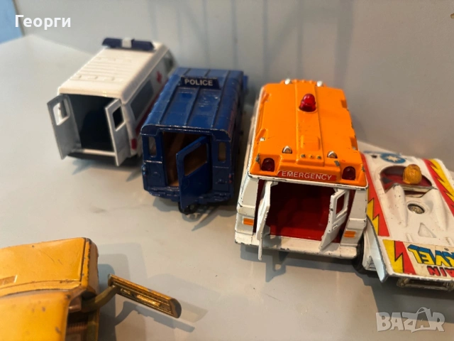 Corgi 1:43 лот метални колички, снимка 4 - Колекции - 54741494