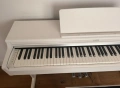 Бяло дигитално пиано YAMAHA Arius YDP-164, снимка 3