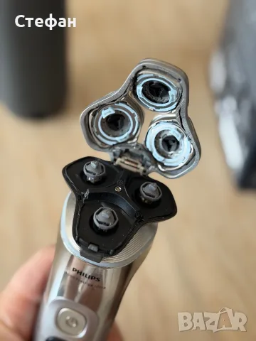 Електрическа самобръсначка Philips i9000 (XP9404/46), снимка 10 - Друга електроника - 55571226