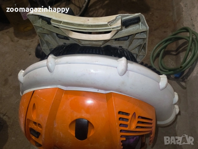 моторна духалка Stihl 550, снимка 3 - Градинска техника - 55160335