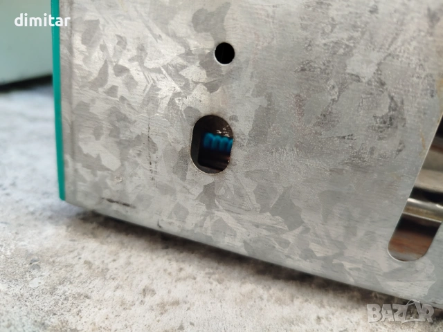 Амонячен хладилник ELECTROLUX 12/220 V- GAS, снимка 12 - Хладилни чанти - 54339305