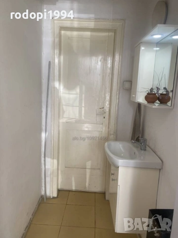 магазин хранителни стоки-Пловдив,кършияка-дава се под наем, снимка 5 - Оборудване за магазин - 54170737