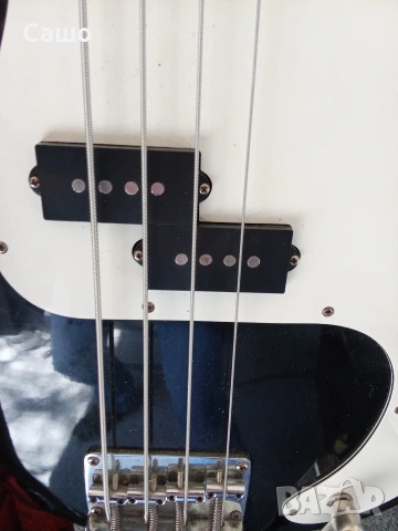 Бас китара Хонер, снимка 3 - Китари - 54293759