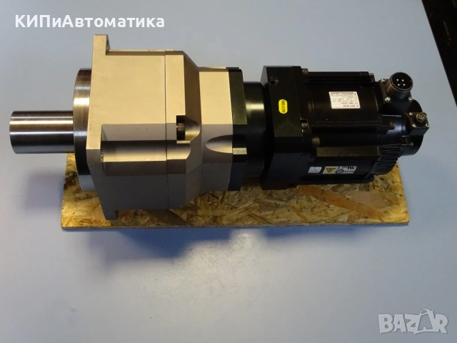 Серво мотор редуктор Apex Dinamics AB180-S2-P1 YASKAWA SGMGV-20ADA61