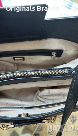 ❤️Чисто нова чанта на GUESS, орогинална!❤️, снимка 3 - Чанти - 54147859